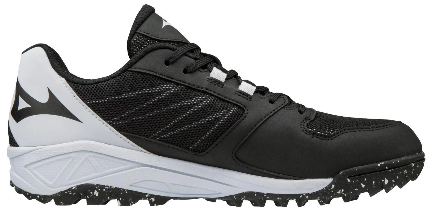 Mizuno Dominant All Surface Low Turf Shoe - Image 3