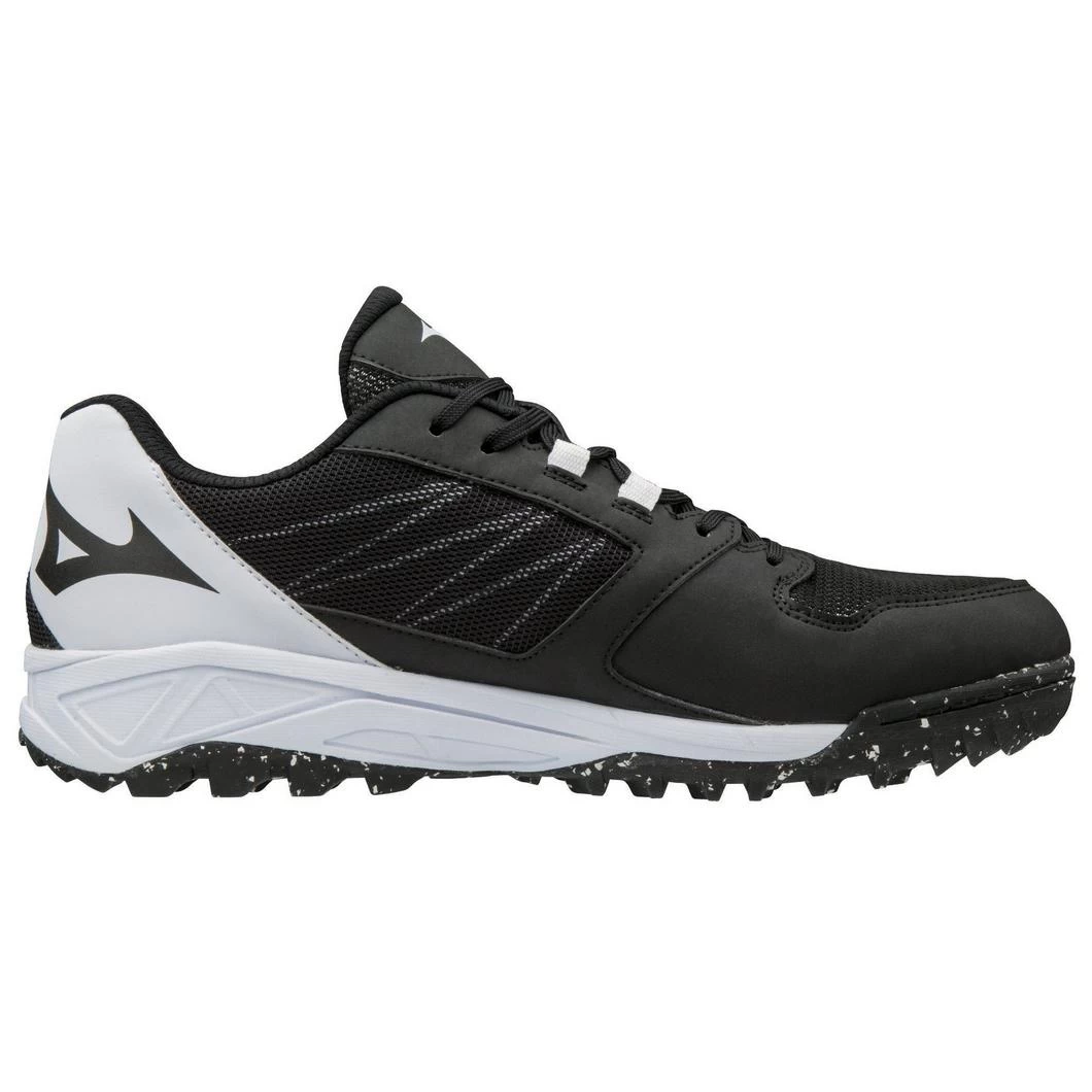 Mizuno Dominant All Surface Womens Turf Shoe - Image 3